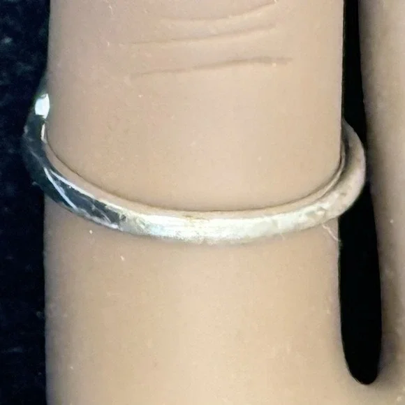 Southwestern Silver Abalone Ring - Size 7 Fashion Costume Jewelry - Picture 3 of 6